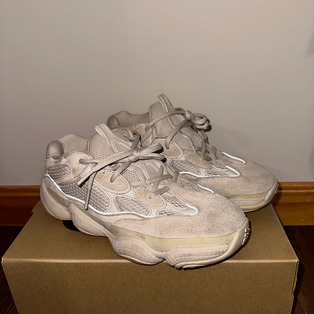 Yeezy ‘blush’ 500